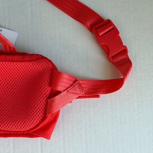 Athleta Excursion Mini Belt Bag - Orange crossbody or waist bag - NWT MSRP $49 - Picture 4 of 6